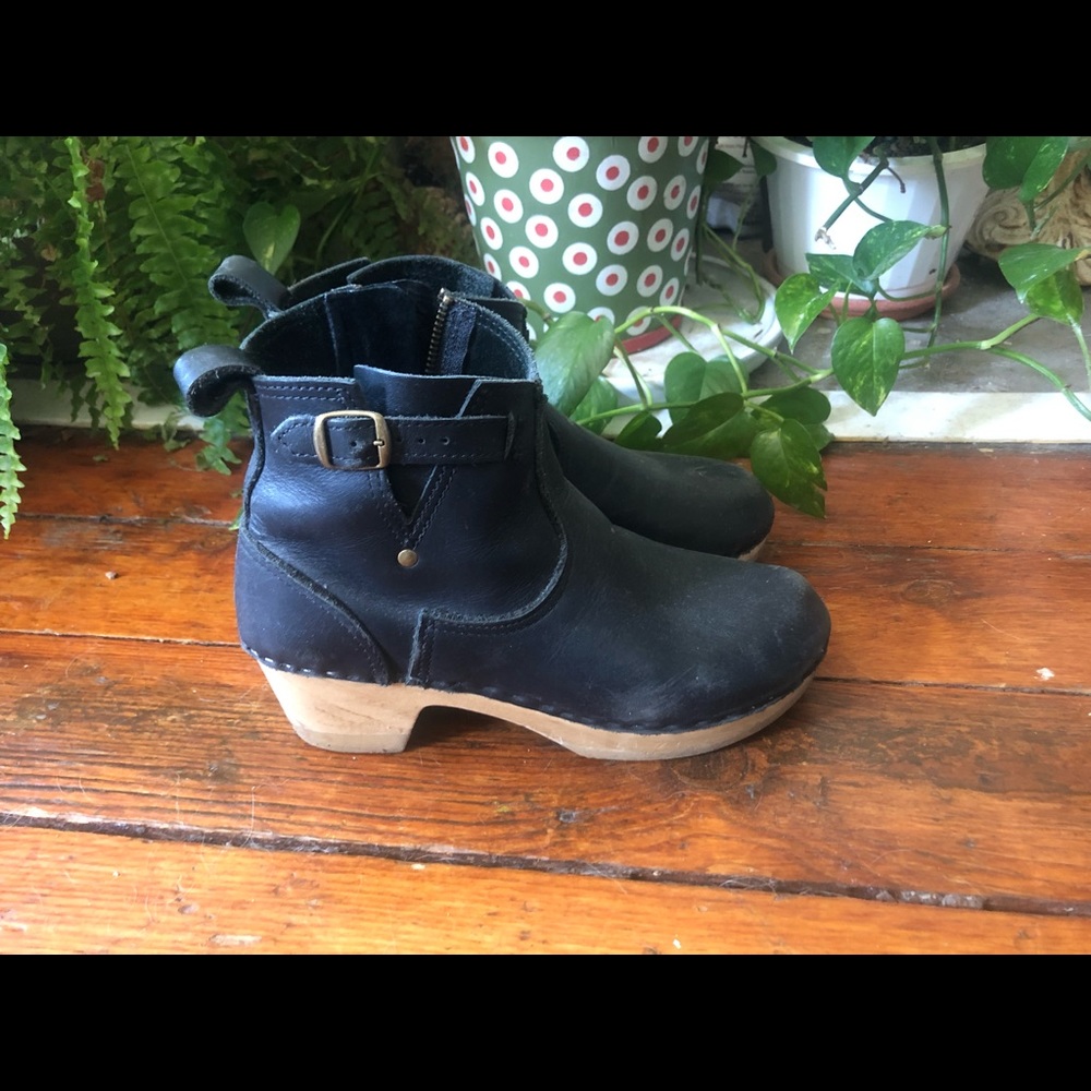 No. 6 clog boots, mid-heel, 39 GUC